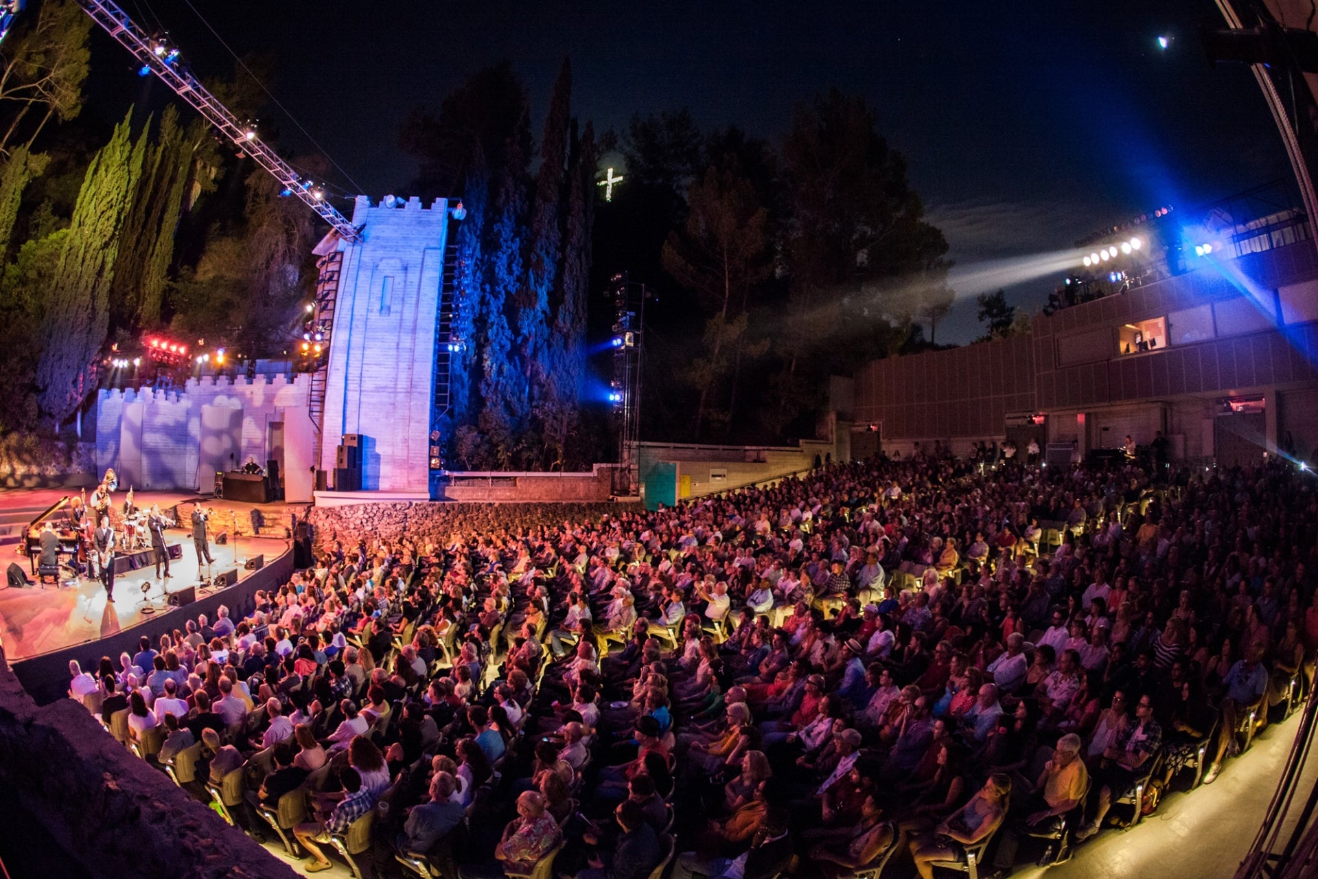 The Ford The Story of an L.A. Icon Discover Los Angeles